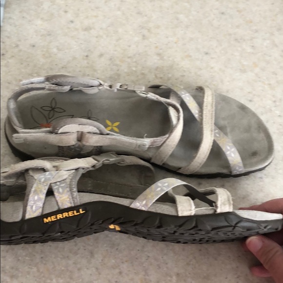 Merrell Sandals - Picture 3 of 3